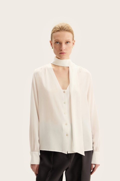 Блуза с бантом Victoire